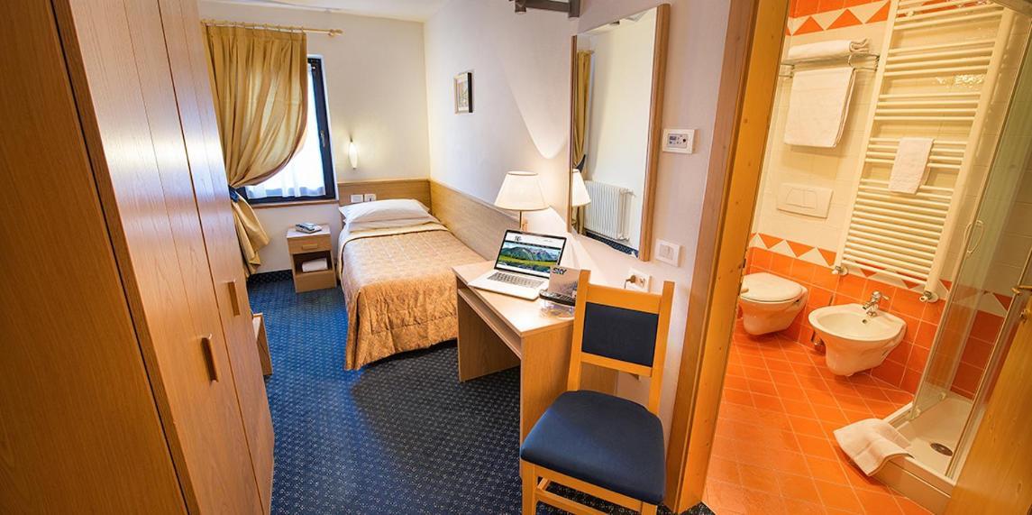 Hotel Cristallo Peio Habitación foto