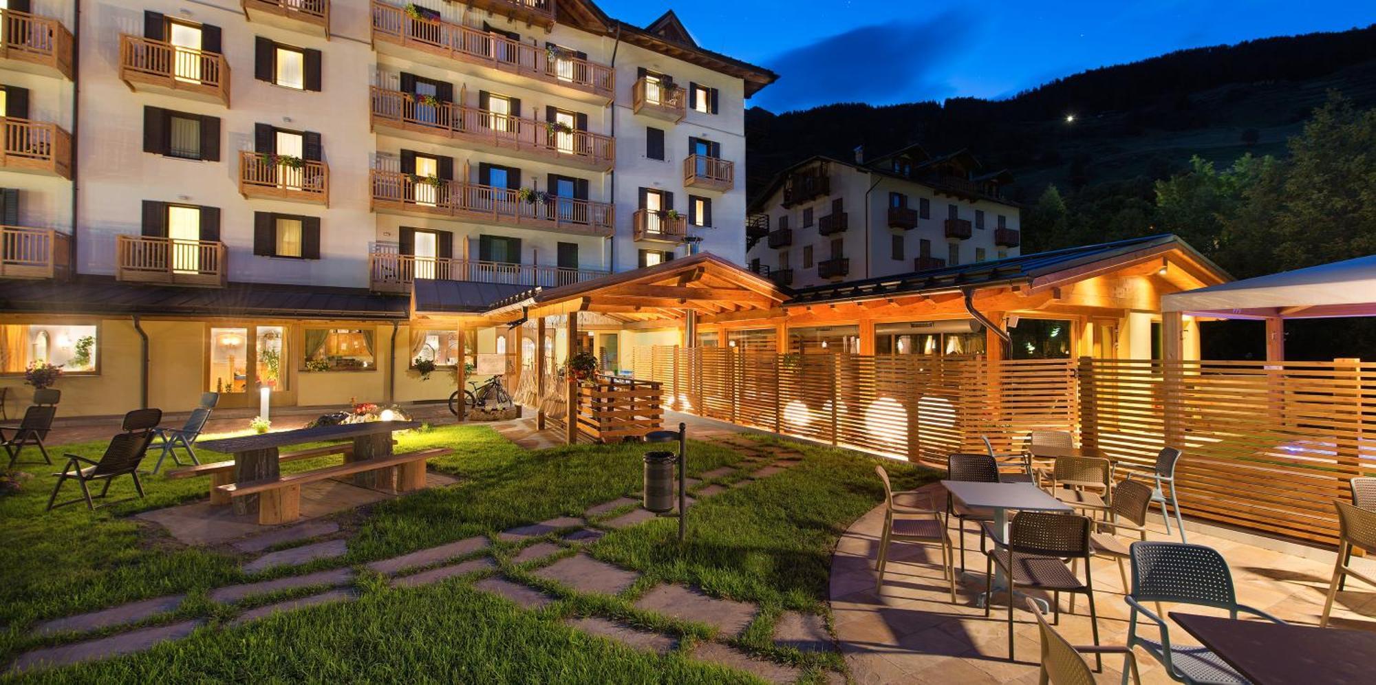 Hotel Cristallo Peio Exterior foto